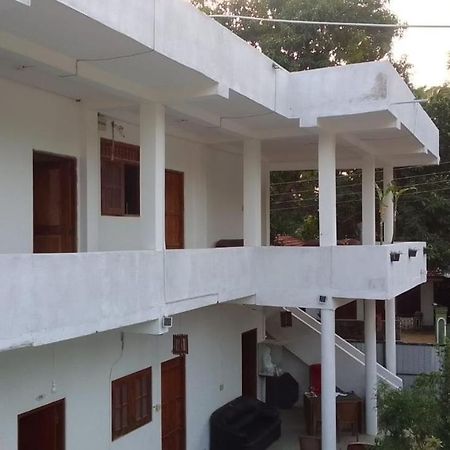 Hotel 4U Udawalawe Exteriér fotografie